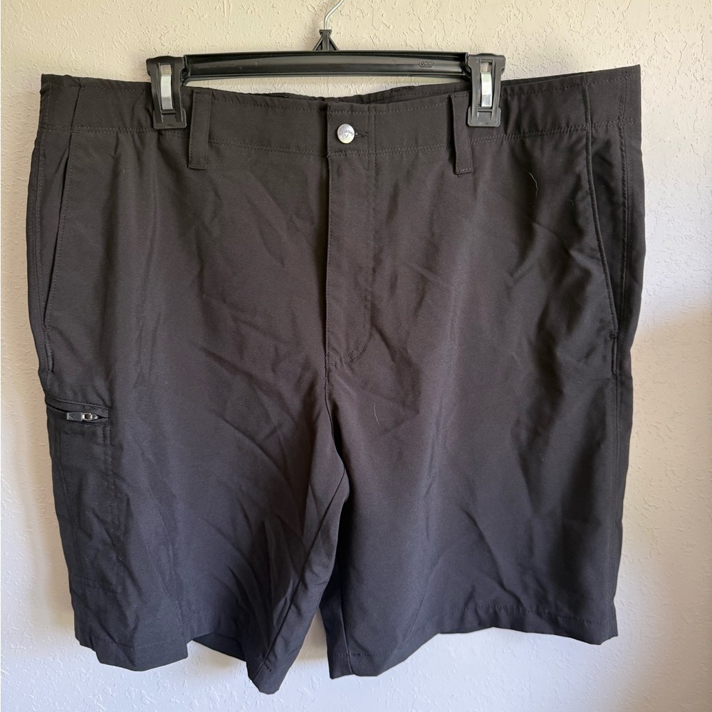 Men’s 38 Waist Black Callaway Lightweight Golf Shorts